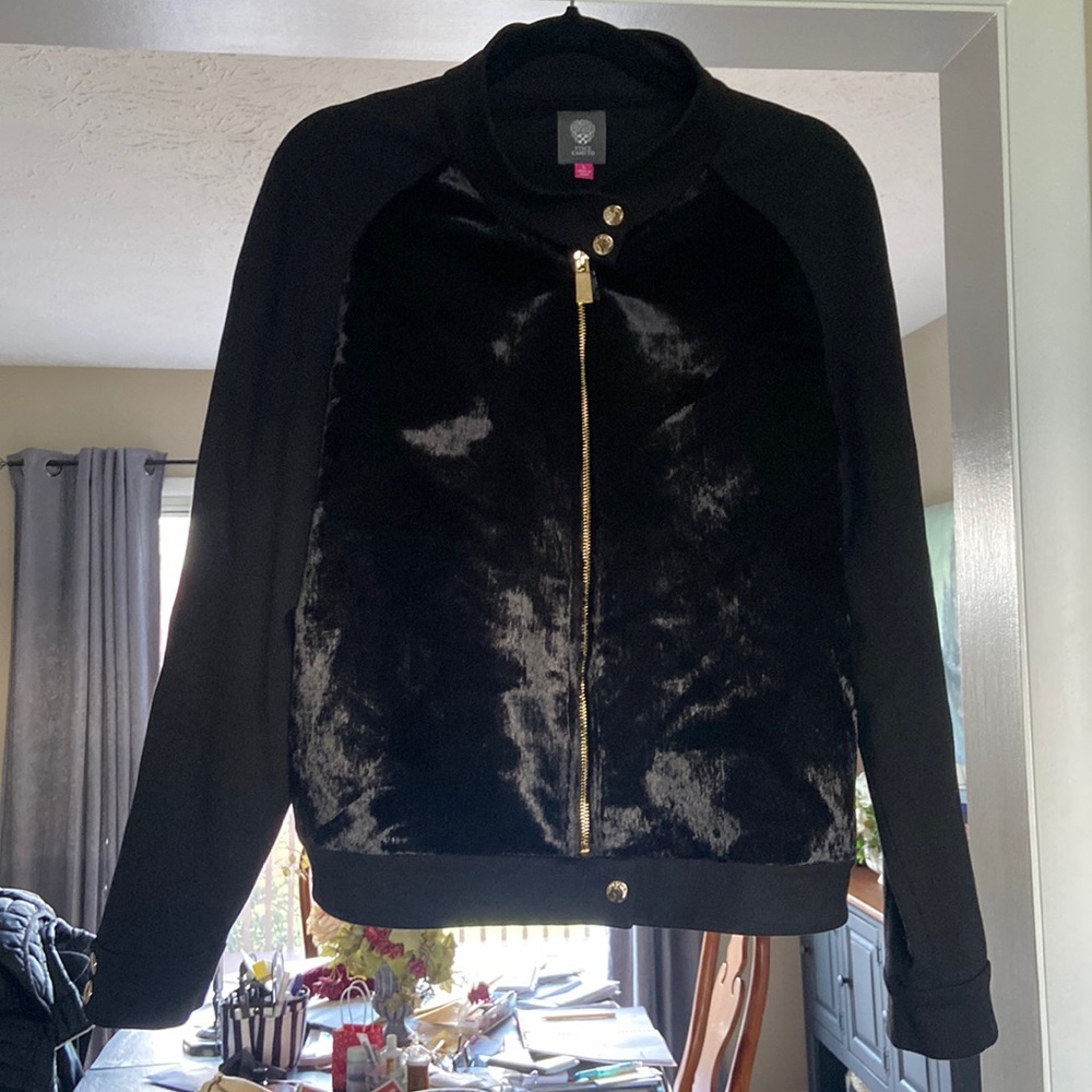 Vince Camuto black zipper bomber jacket